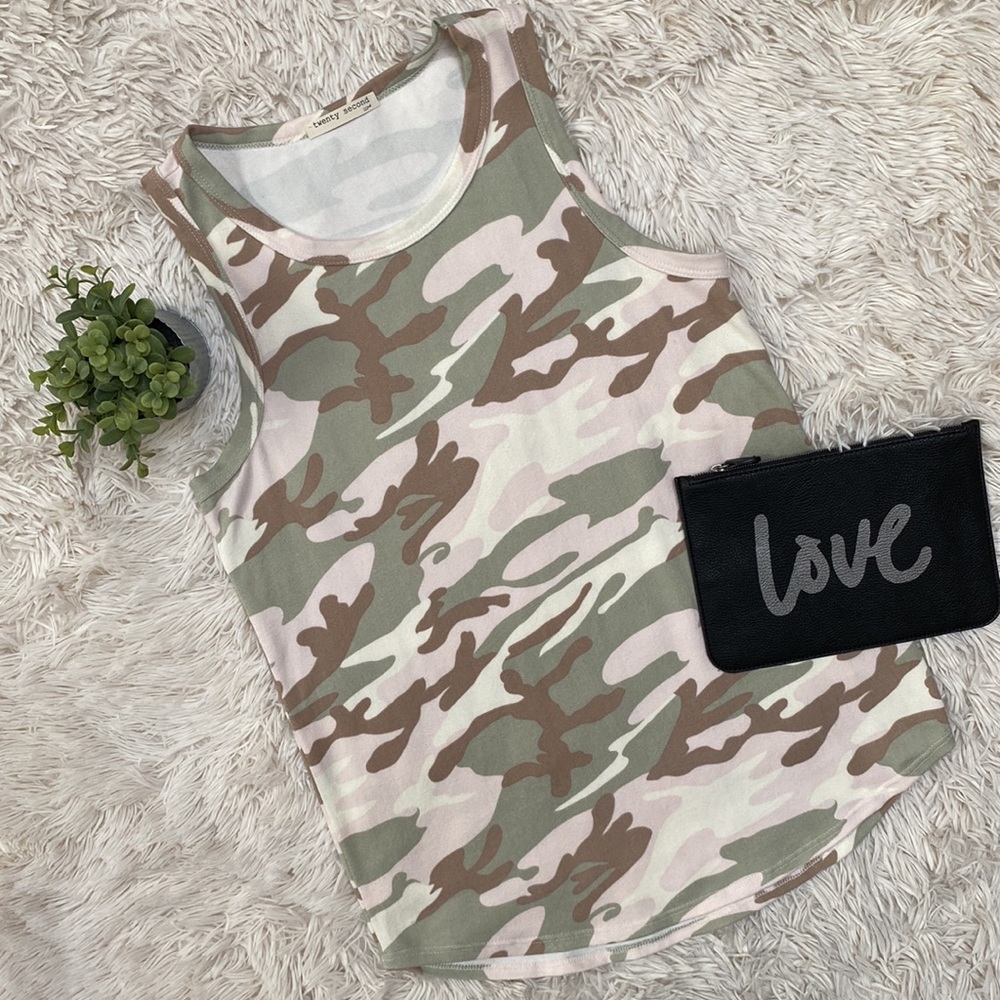 🎉HP🎉 Twenty Second Camo Brushed Tank 💗 Olive Pink Taupe Ivory
